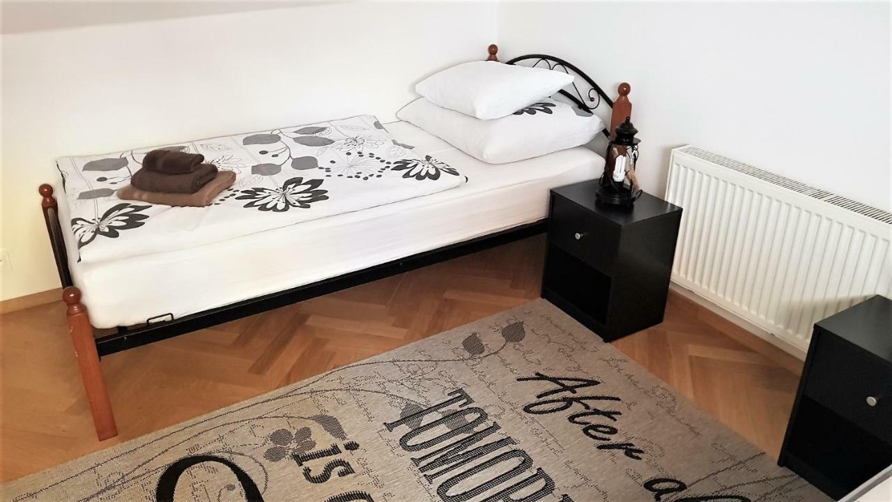 Apartment Bilkova 19